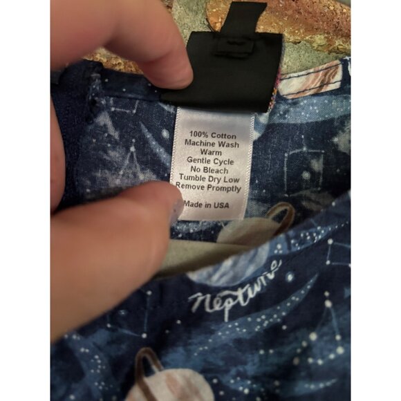 Retrolicious Space-Themed Sleeveless Dress With Retro Planets & Stars Print - Picture 8 of 9